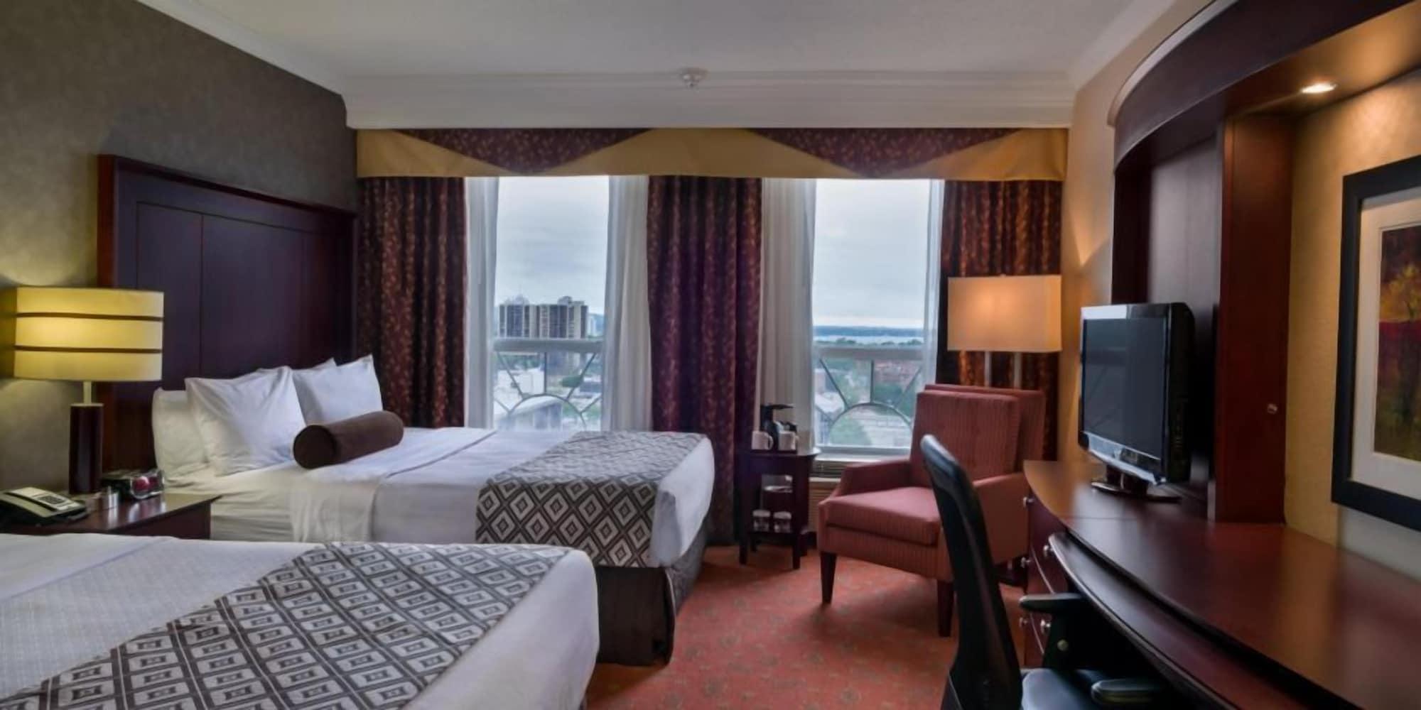 Hamilton Plaza Hotel And Conference Centre Экстерьер фото
