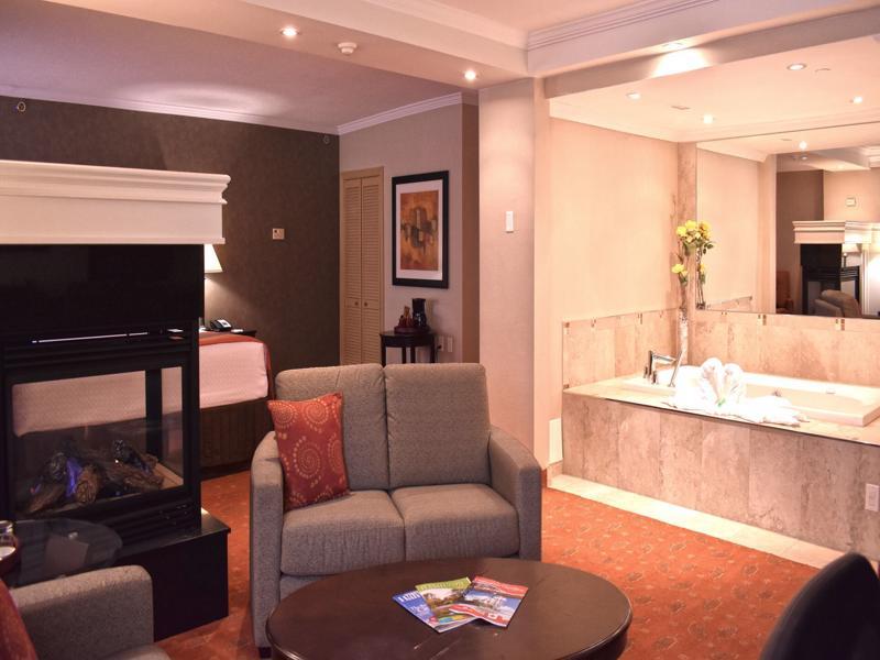 Hamilton Plaza Hotel And Conference Centre Экстерьер фото