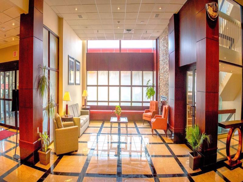 Hamilton Plaza Hotel And Conference Centre Экстерьер фото